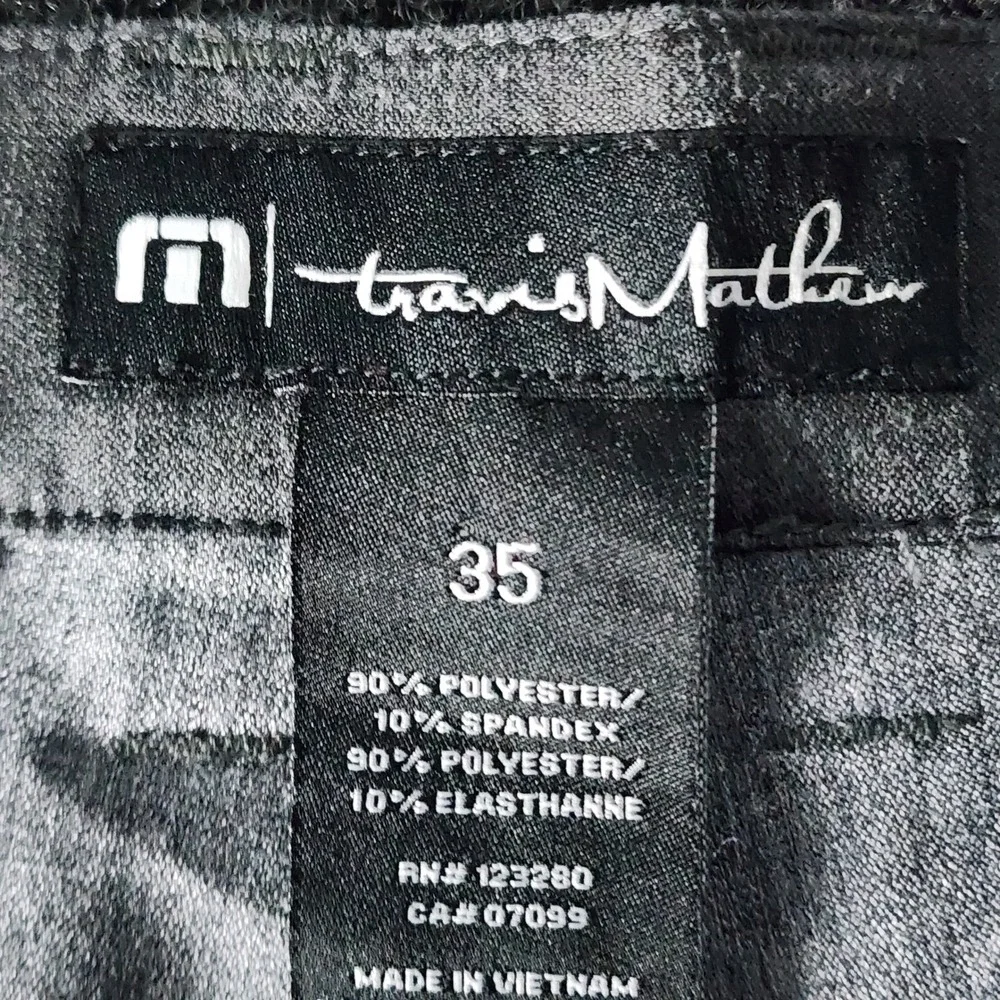 TravisMathew Mens Grey Colorblock Golf Shorts Size 35 Stretch Performance Casual